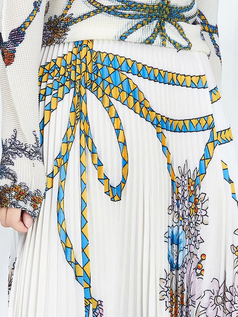 Pleated Retro Fashion Base Layer Top Set, Slimming and Elegant Printed Design with a Full-Length Skirt