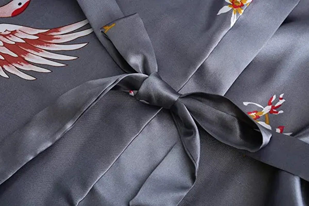 Silk Satin Wedding Bride Bridesmaid Robe Floral Bathrobe Short Kimono Robe Night Robe Bath Robe Fashion Dressing Gown for Women