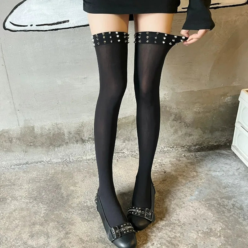Subculture Y2K Spiked Fishnet Tights Sexy Rivet Decor Pantyhose Punk Street Style Mesh Stockings for Women Party Outfits Socks