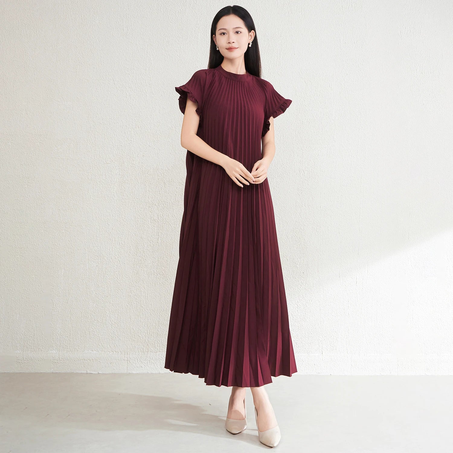 High Quality Pleated Dress Factory Direct Sales New Style Ruffle Short Sleeve Pleated Design Loose Elegant Midi Casual Dress