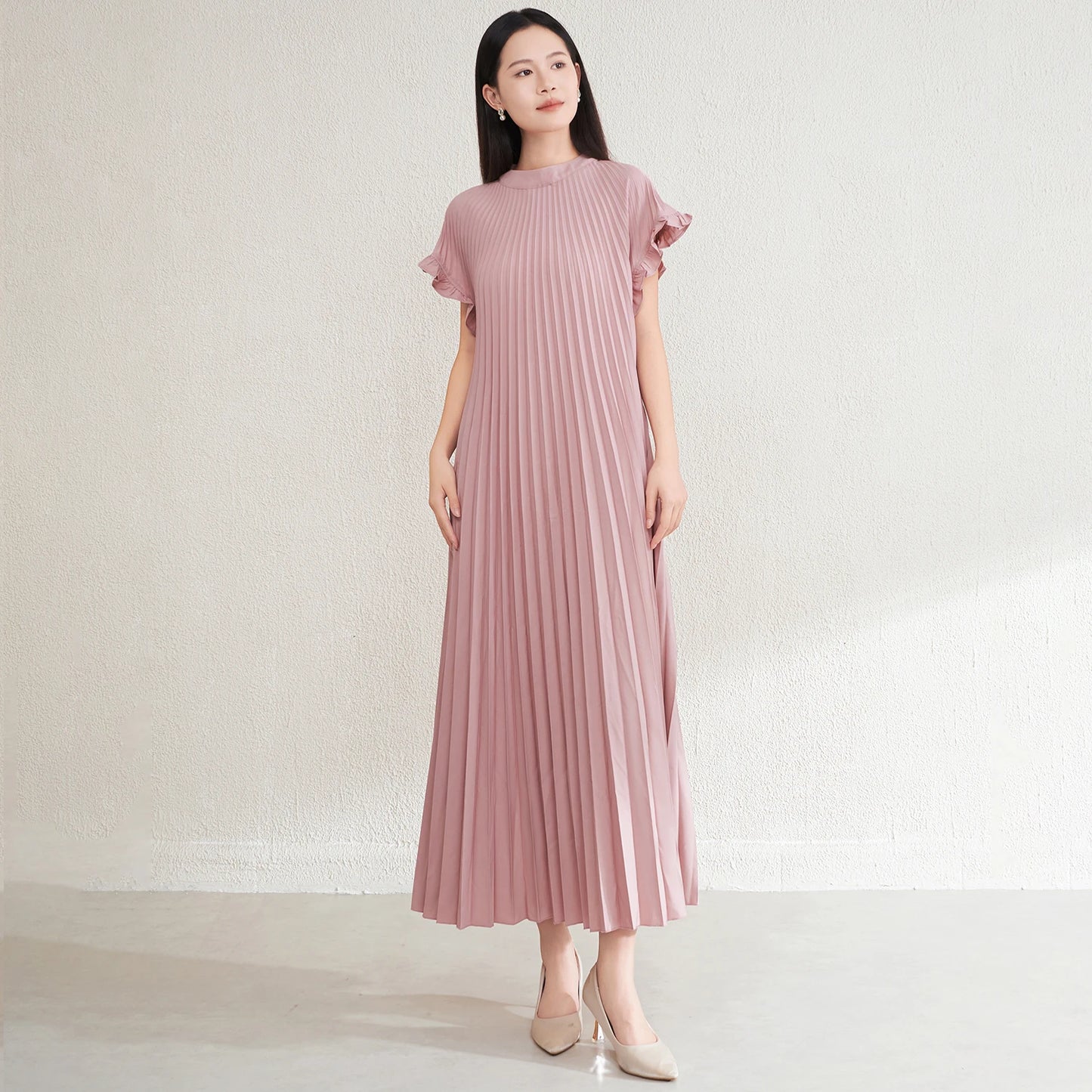 High Quality Pleated Dress Factory Direct Sales New Style Ruffle Short Sleeve Pleated Design Loose Elegant Midi Casual Dress
