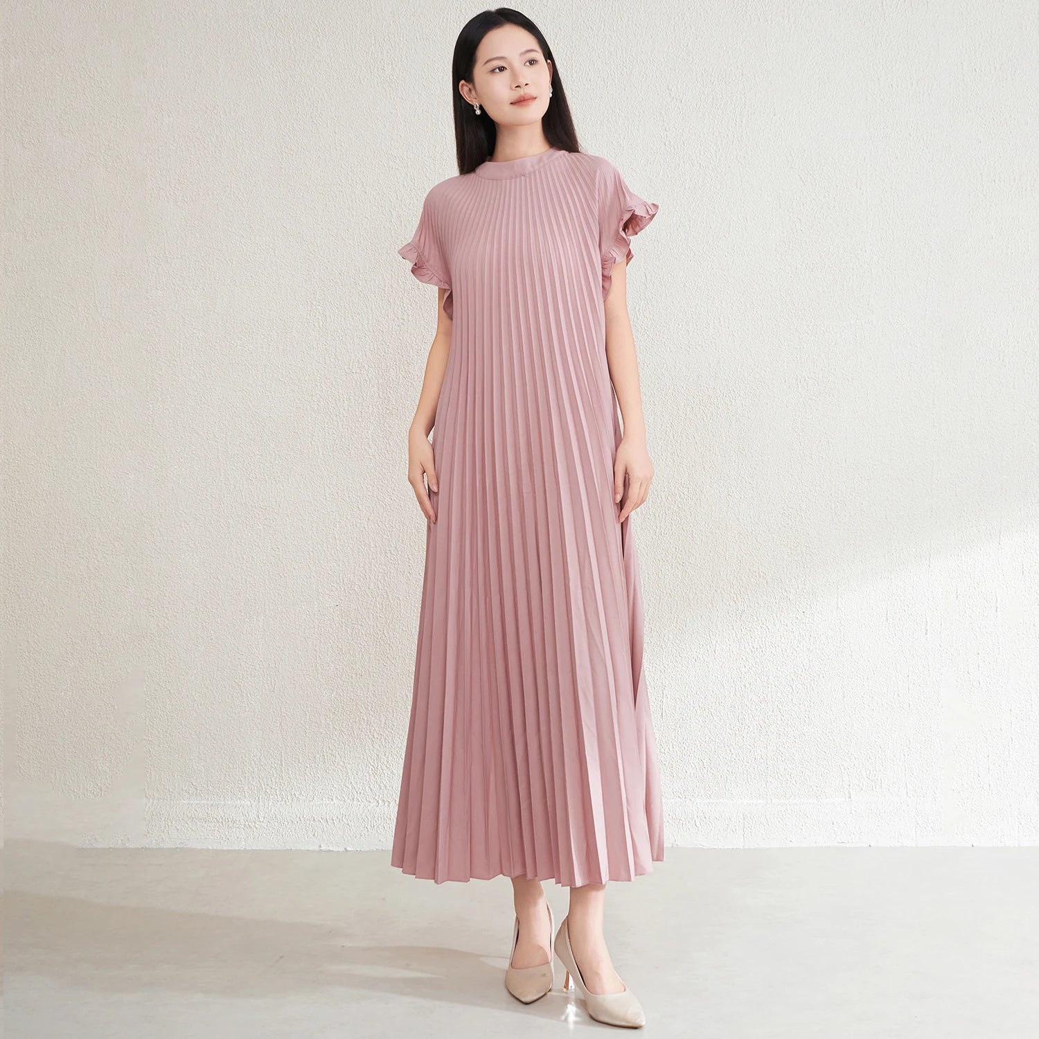 High Quality Pleated Dress Factory Direct Sales New Style Ruffle Short Sleeve Pleated Design Loose Elegant Midi Casual Dress