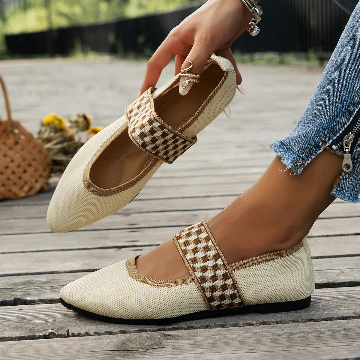Pointed Knitted Dressy Toe Loafers