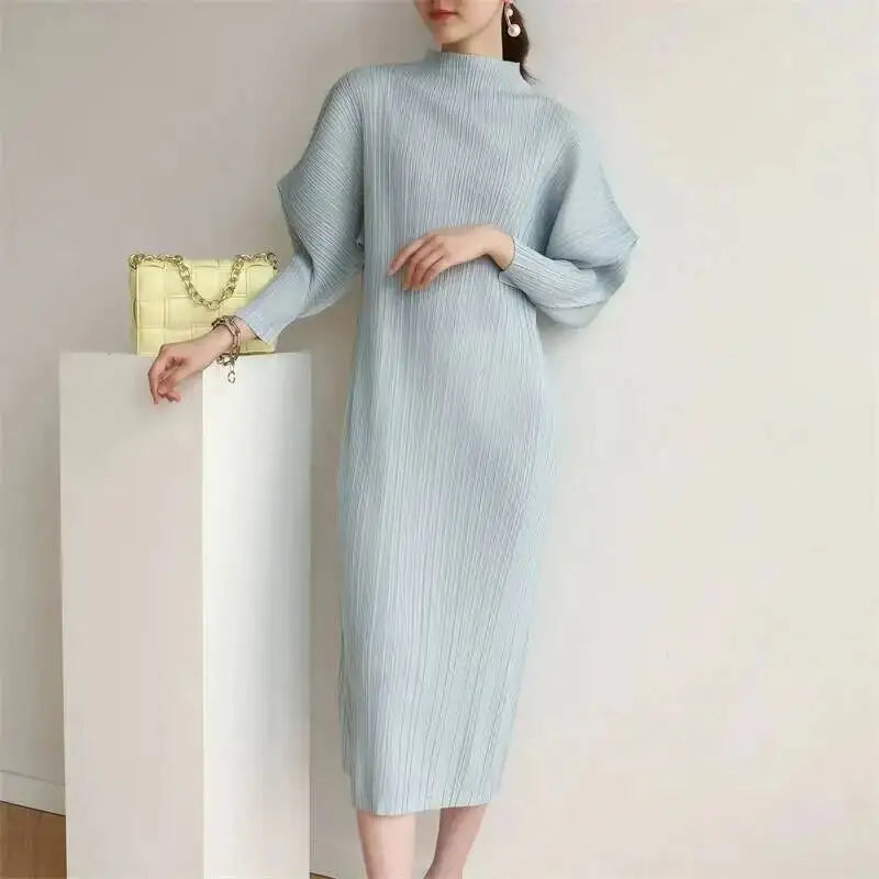 Pleated Half High-End High Collar Batwing Sleeve Women'S Dress