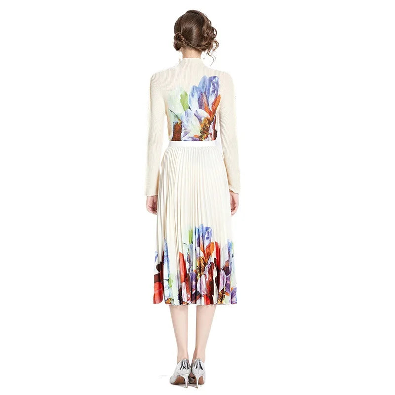 2024 T-Shirt Women'S New High-End and Niche Age Reducing Set Pleated Versatile Top Loose and Slimming Pleated Skirt